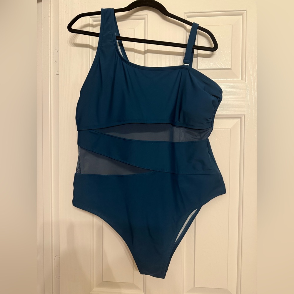 Cupshe One-Piece Swimsuit with Mesh Detail